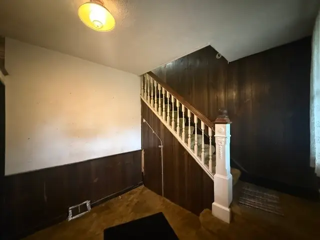 617 Florence Ave, Pittsburgh, PA 15202 - #2