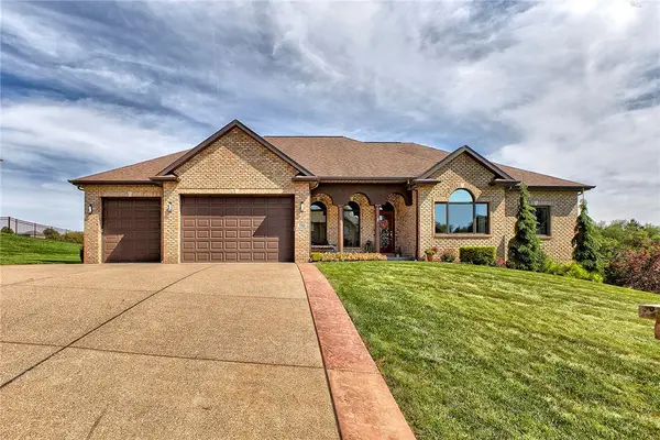 7353 Natalie Ln, North Huntingdon, PA 15642