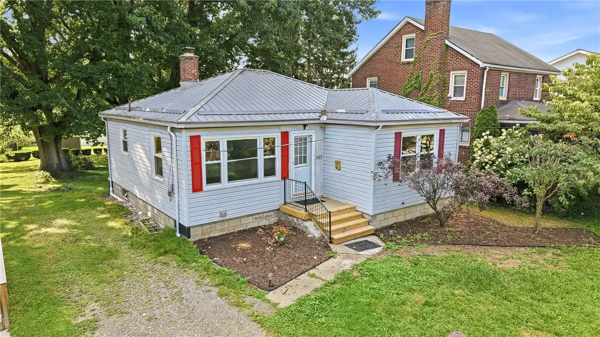 967 Bechtol Ave, Sharon, PA 16146 - #1