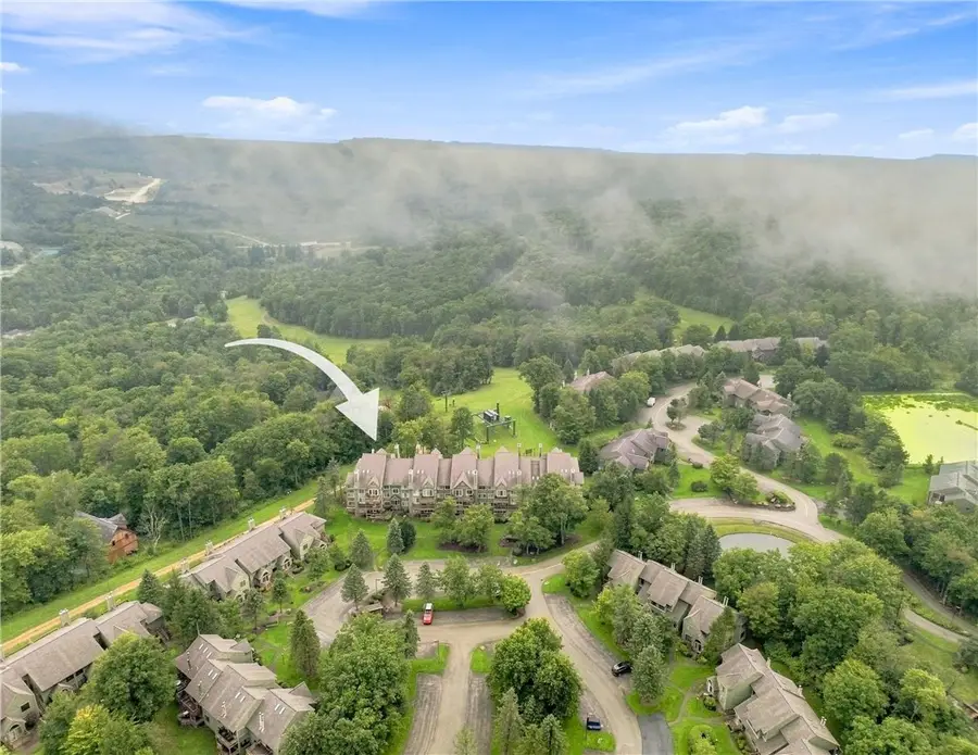 5312 Summit Dr, Jefferson, PA 15502 - #3