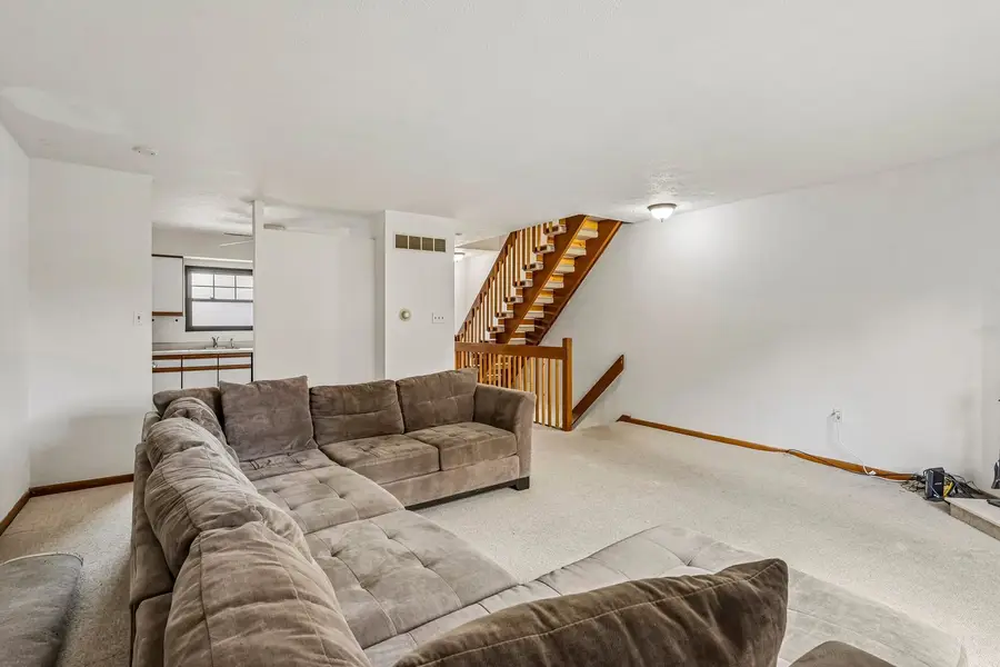 112 Longfellow Court, Pittsburgh, PA 15218 - #3