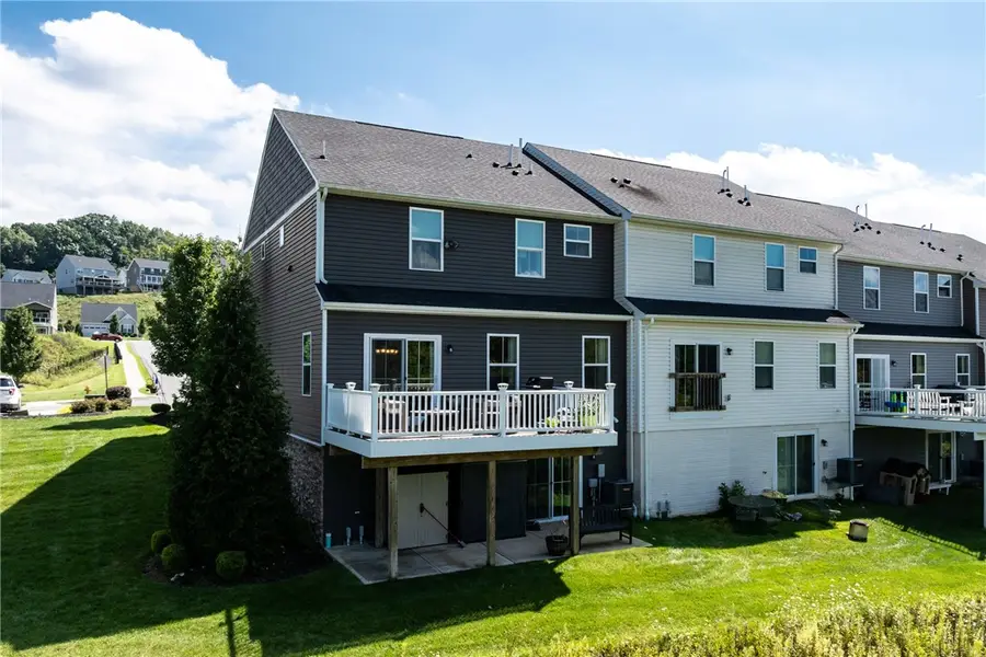 118 Black Oak Ln, Cecil Bishop, PA 15057 - #2