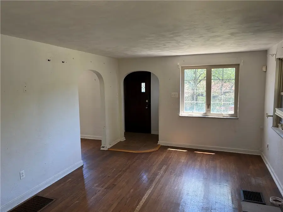 1911 Fairlawn St, Pittsburgh, PA 15221 - #3