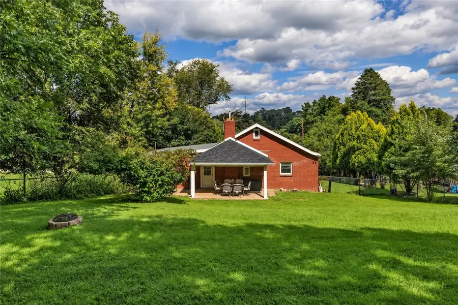 28 Petermans Lane, Penn Hills, PA 15235 - #3