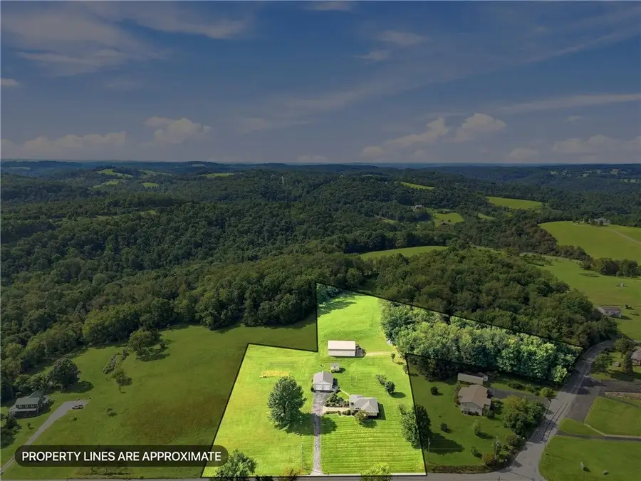 587 Flatwoods Rd, Vanderbilt, PA 15486 - #2