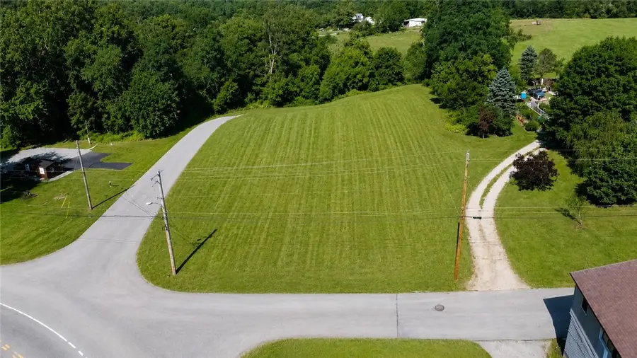 2005 Laurel Hill Rd, West Leisenring, PA 15489 - #2