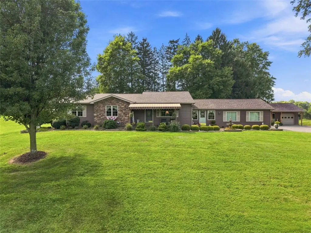 929 Old Pulaski Rd, New Castle, PA 16105 - #1