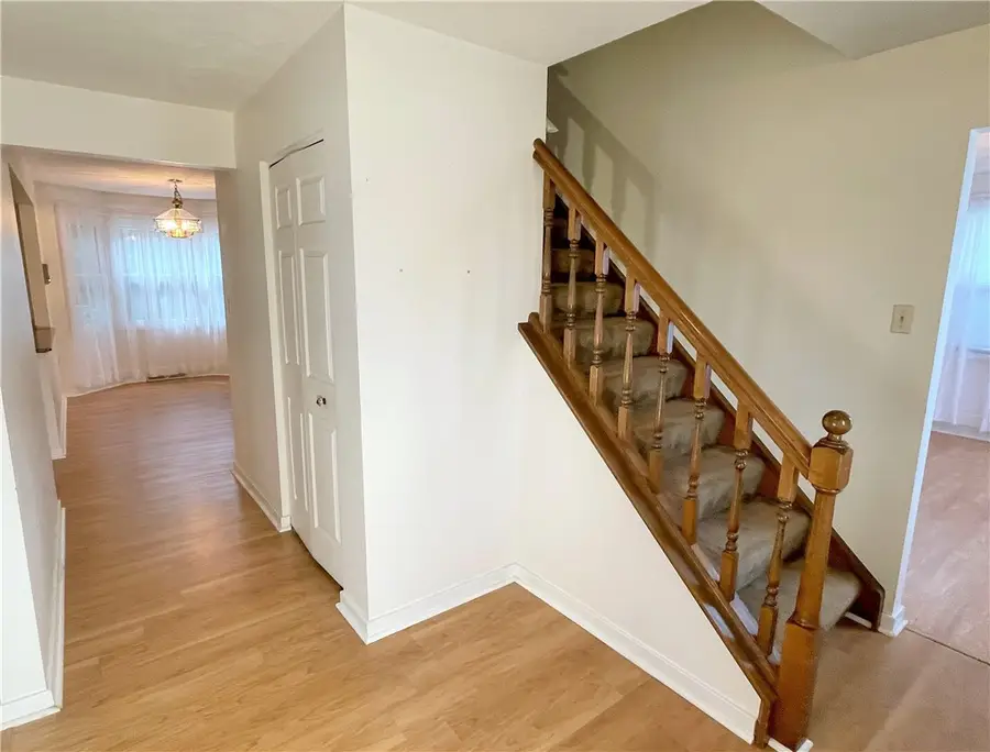 16 Windsor Court, Pittsburgh, PA 15220 - #3