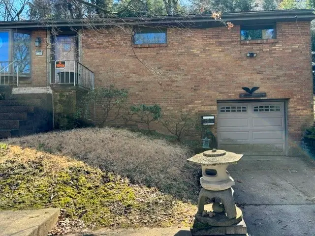 1116 Sperling Dr, Pittsburgh, PA 15221 - #2