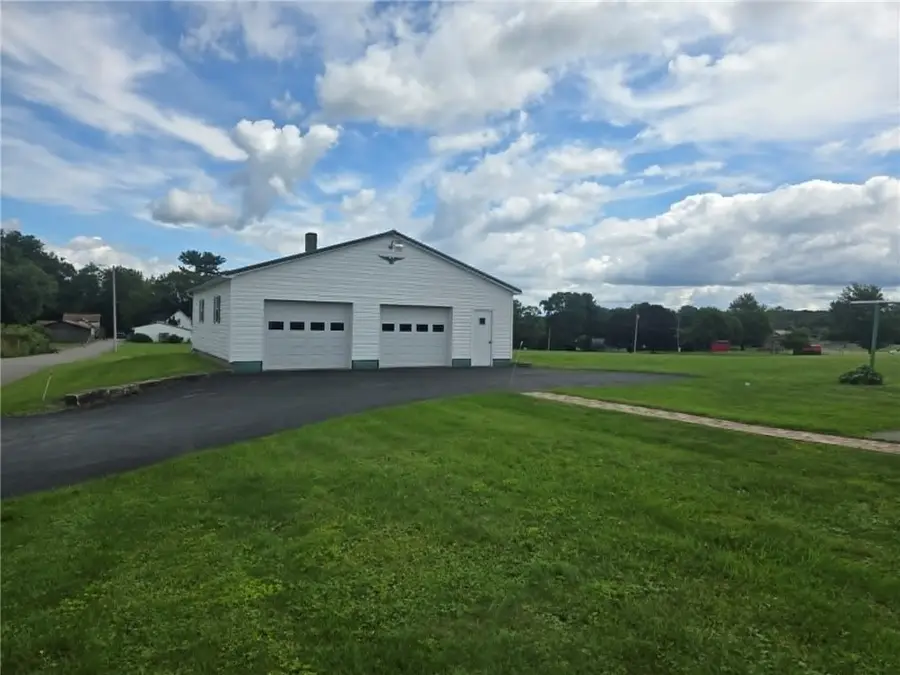 302 S Washington St, Eau Claire, PA 16030 - #2