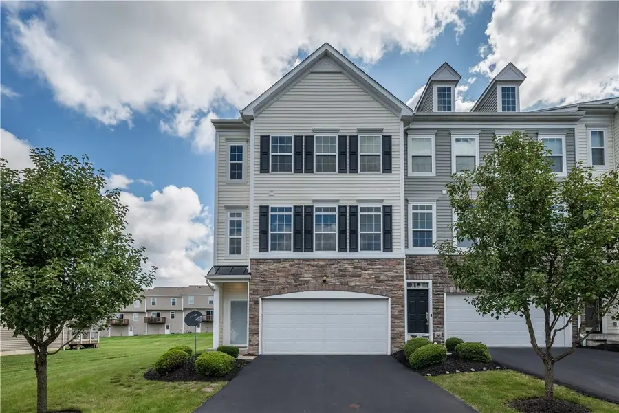 10 Roosevelt Dr, McKees Rocks, PA 15136 - #2