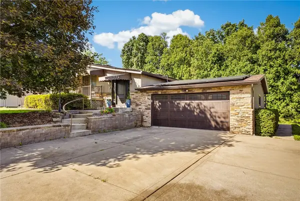 19 Ellen Dr, Mc Kees Rocks, PA 15136