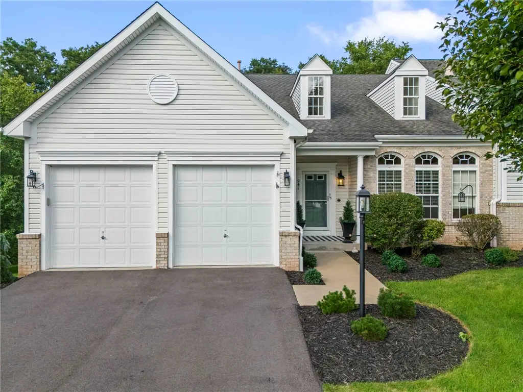 941 Royal Crt, Canonsburg, PA 15317 - #1