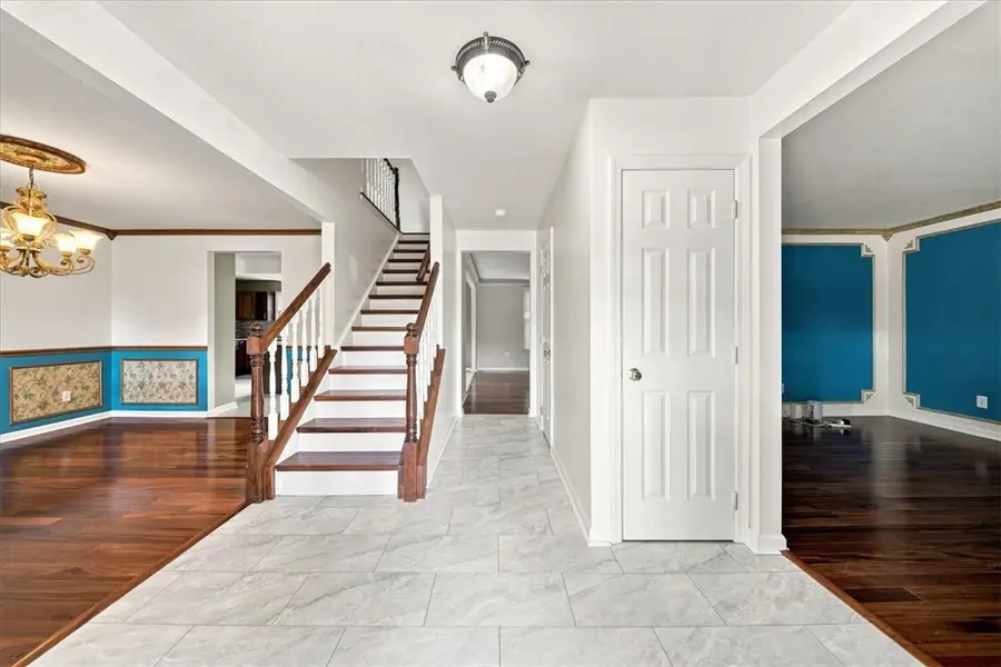 446 Crimson Dr, Pittsburgh, PA 15237 - #2