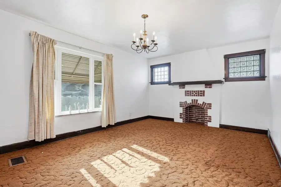 1611 Aurelius Street, Pittsburgh, PA 15218 - #3