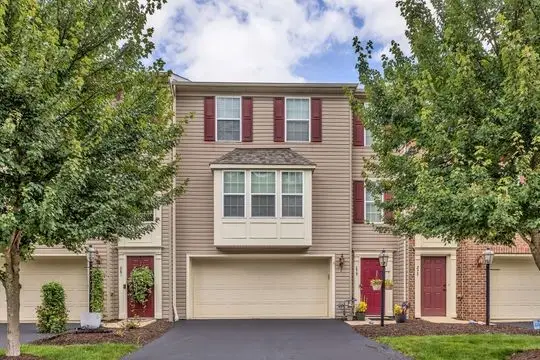 279 Broadstone Dr., Mar, PA 16046