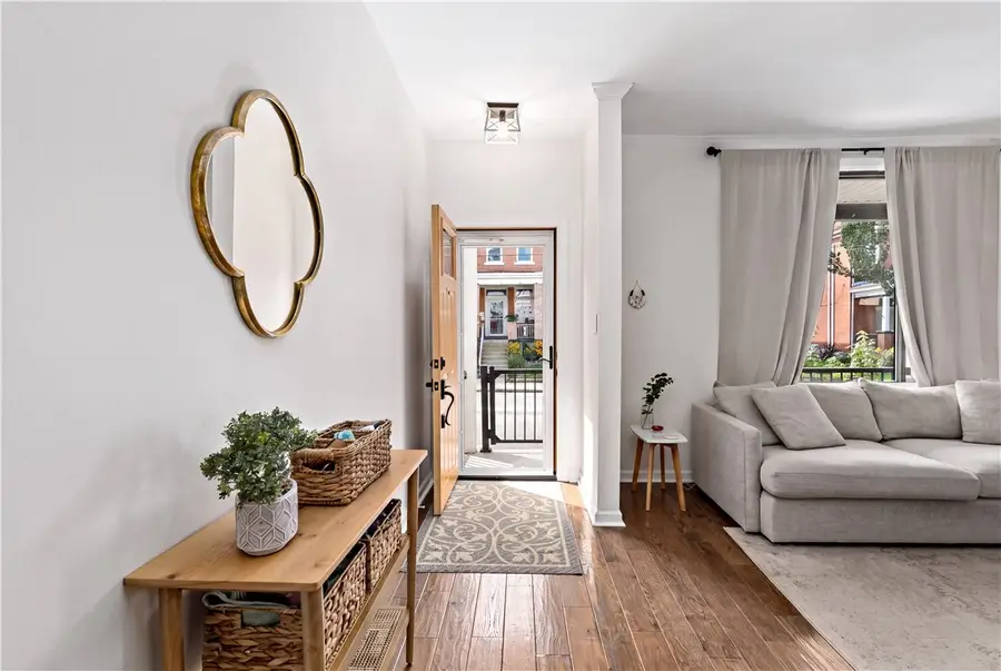 1210 Chislett St, Pittsburgh, PA 15206 - #2