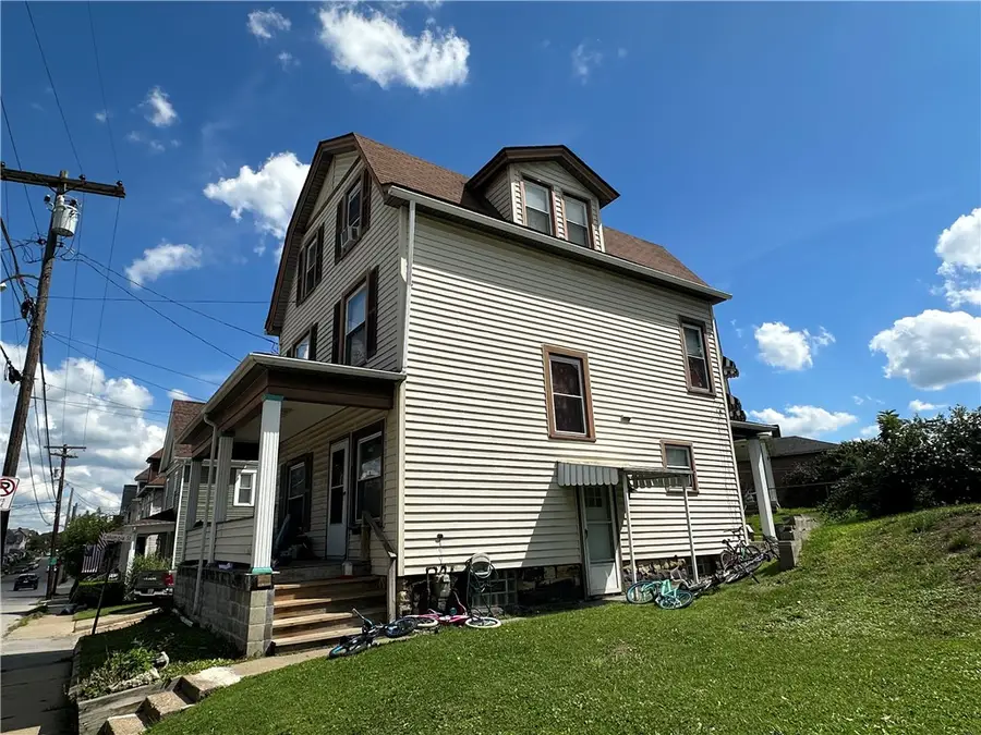 721 W Penn St, Butler, PA 16001 - #2