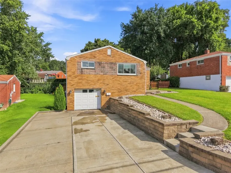 3427 Pleasantvue Dr, Pittsburgh, PA 15227 - #3