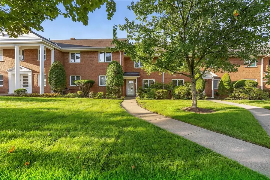 831 Alden Dr, Pittsburgh, PA 15220 - #2