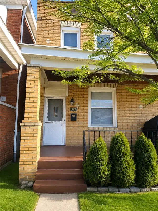 906 1/2 Broadway Ave, Mc Kees Rocks, PA 15136