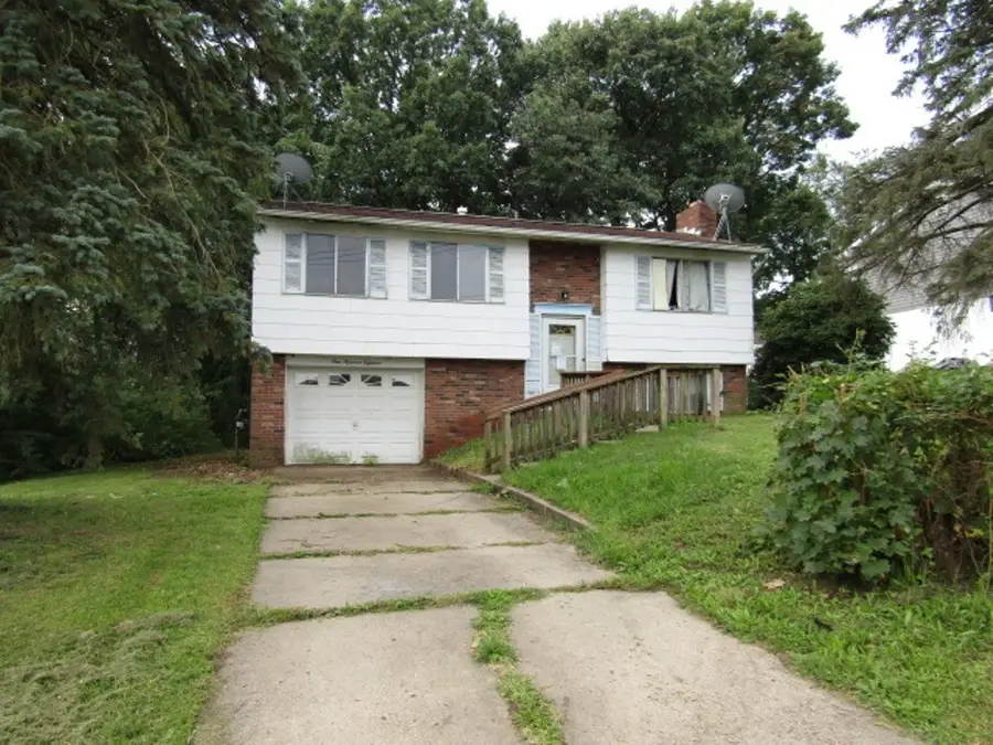 118 Warrencliff Dr, Monaca, PA 15061 - #2