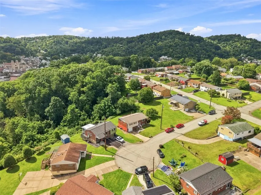 106 Vermillion Dr, Pittsburgh, PA 15209 - #3