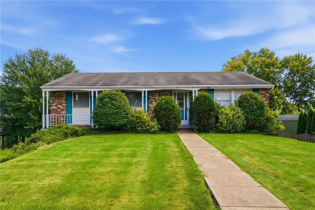 1111 Fiddleback Dr, Kennedy, PA 15136 - #1
