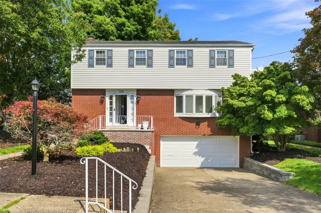 139 Maryland Dr, Carnegie, PA 15106 - #1