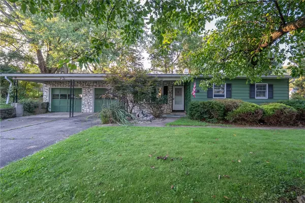 1101 W Fir Dr, Latrobe, PA 15650