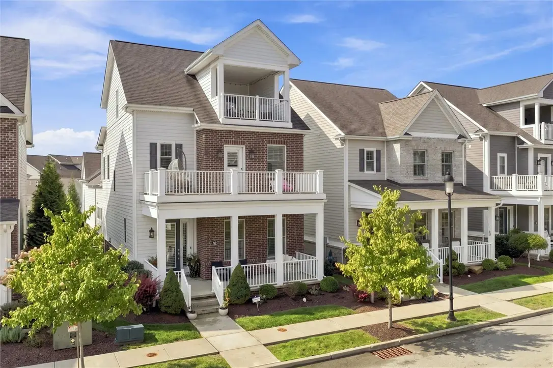 22 Carolina Ave, Oakmont, PA 15139 - #1