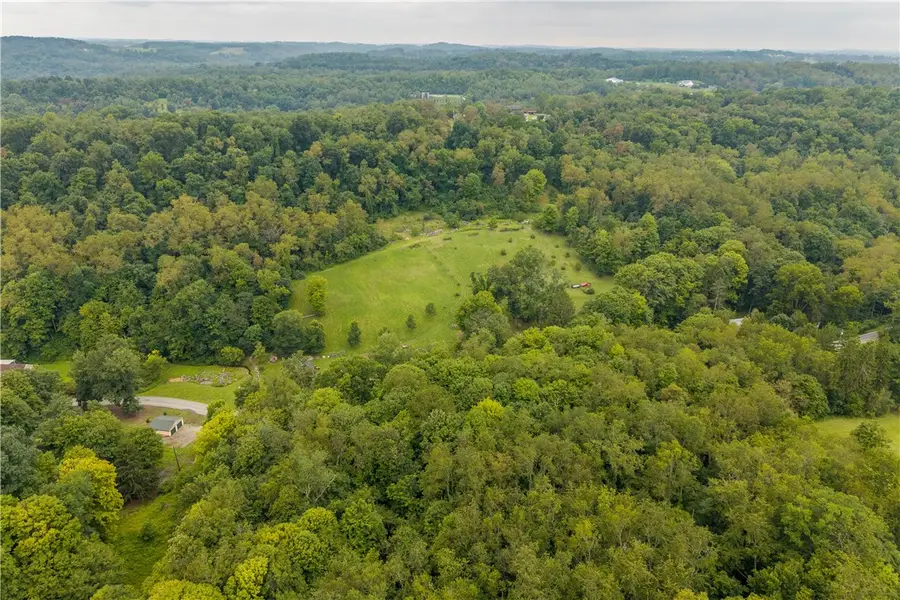 521 Mcclelland Road, Finleyville, PA 15332 - #2