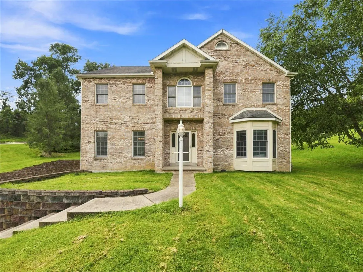102 Hidden Oak Drive, Mars, PA 16046 - #1