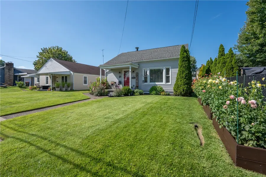 132 E 2nd Ave, Latrobe, PA 15650 - #3