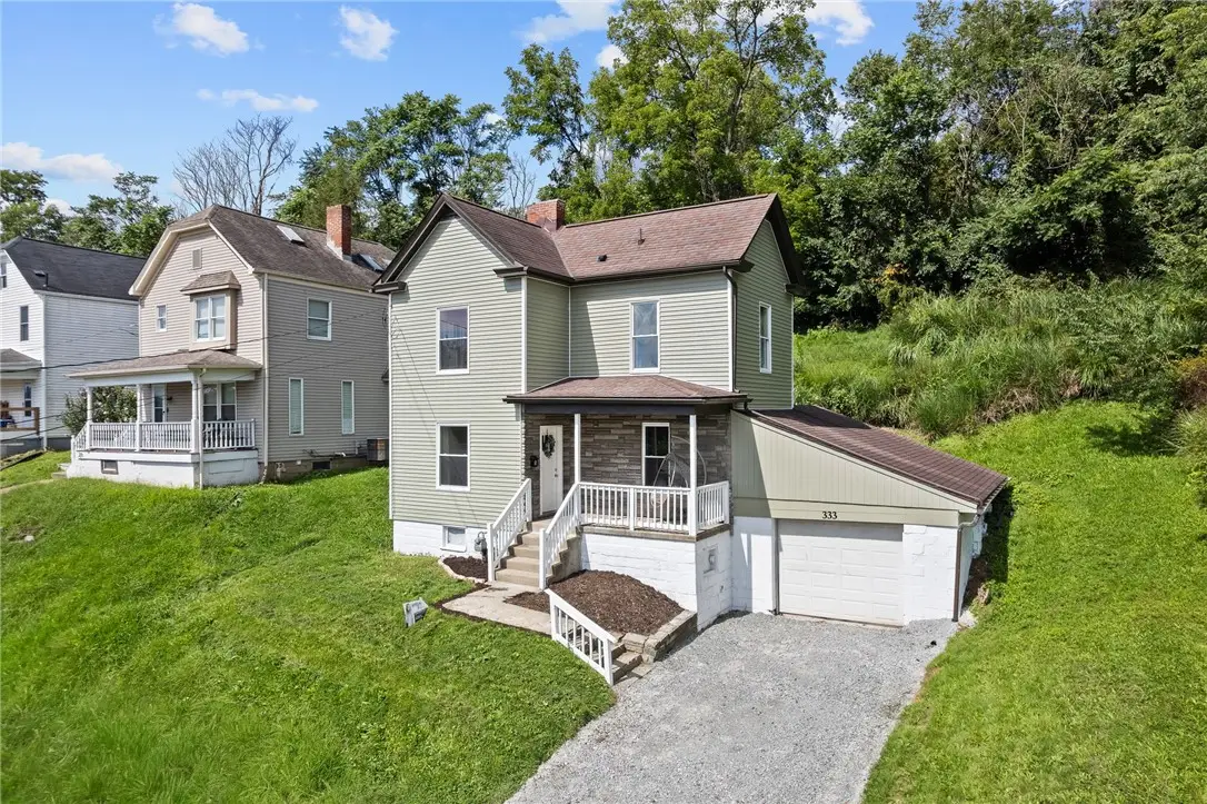 333 E Grant St, Houston, PA 15342 - #1
