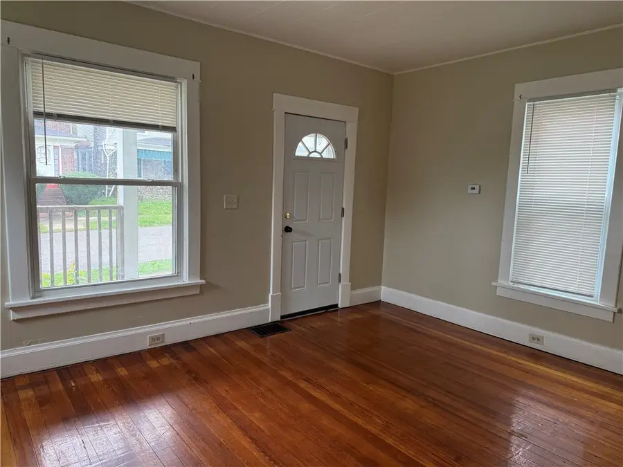 775 Prindle St, Sharon, PA 16146 - #3