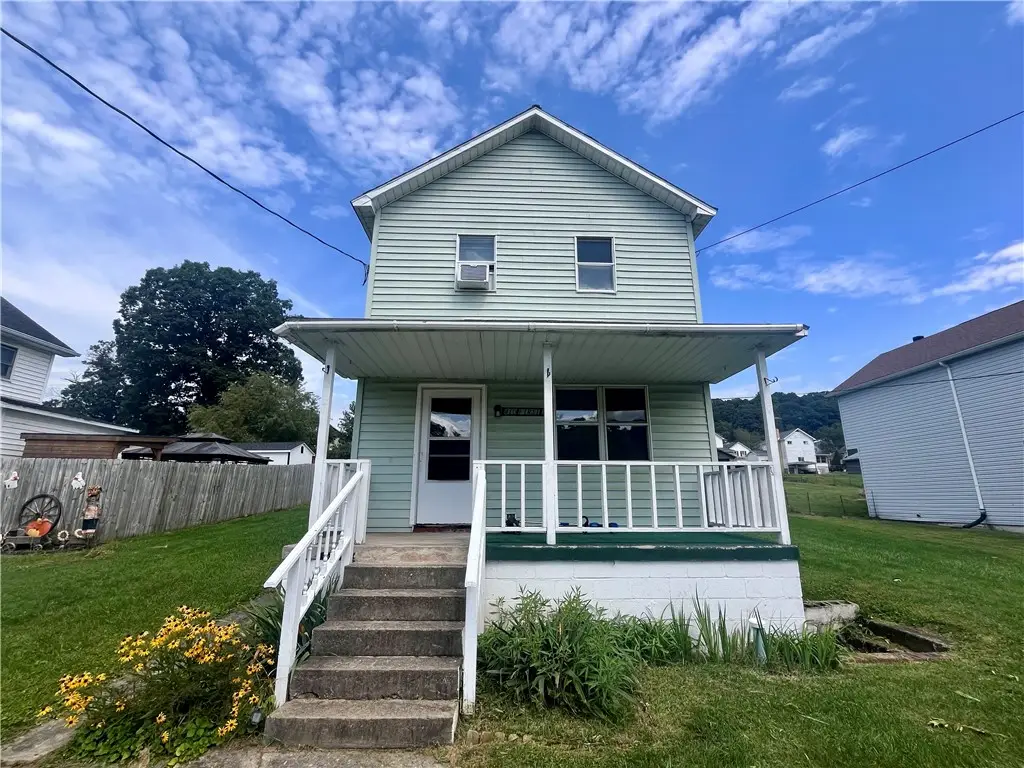 410 1st St, Ernest, PA 15739 - #1