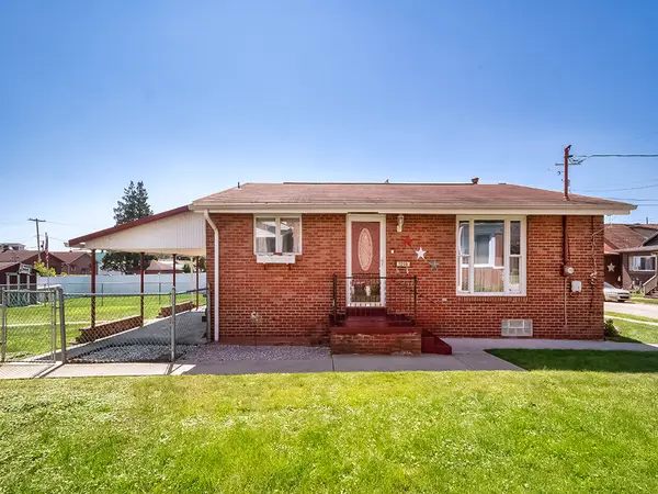 1206 Liberty Avenue, Natrona Heights, PA 15065