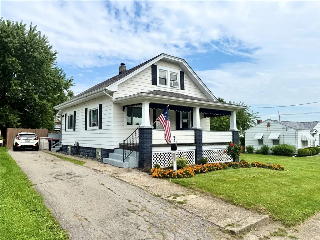 935 Hazel St, New Castle, PA 16101 - #1