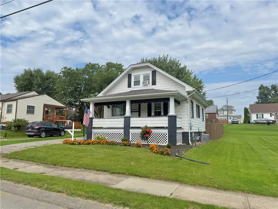 935 Hazel St, New Castle, PA 16101 - #2