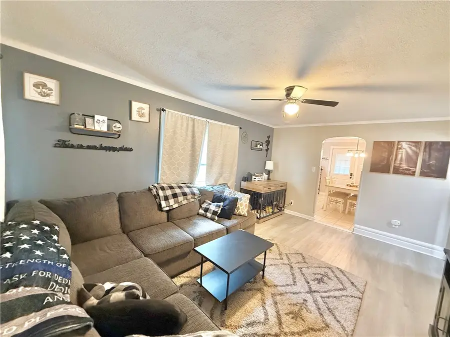 935 Hazel St, New Castle, PA 16101 - #3