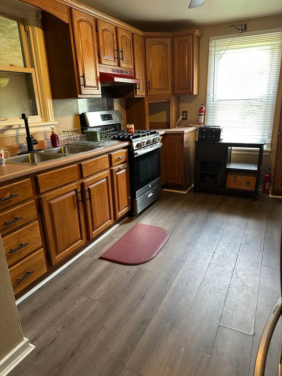 221 Seneca Drive, New Kensington, PA 15068 - #3