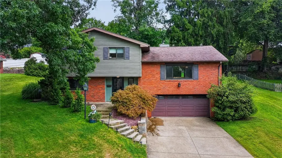 326 Highland Pines Dr, Pittsburgh, PA 15237 - #2