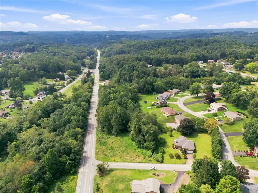 102 Welty Road, New Kensington, PA 15068 - #2