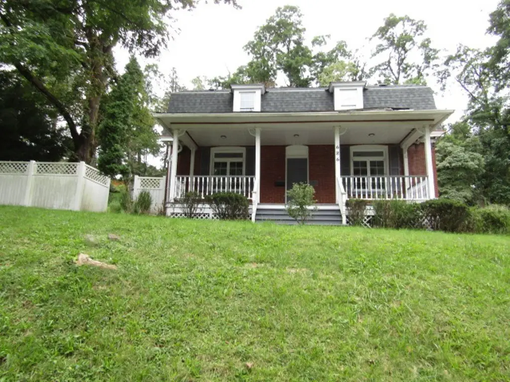 686 Filmore Rd., Pittsburgh, PA 15221 - #1