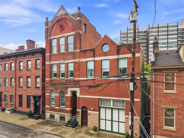 607 Lockhart St, Pittsburgh, PA 15212