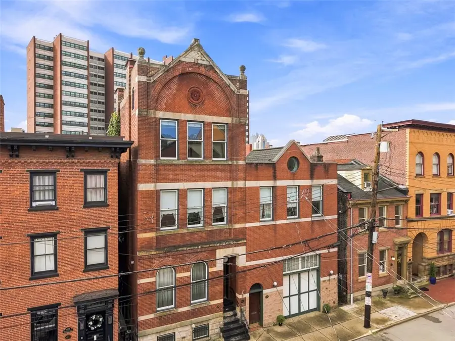 607 Lockhart St, Pittsburgh, PA 15212 - #2