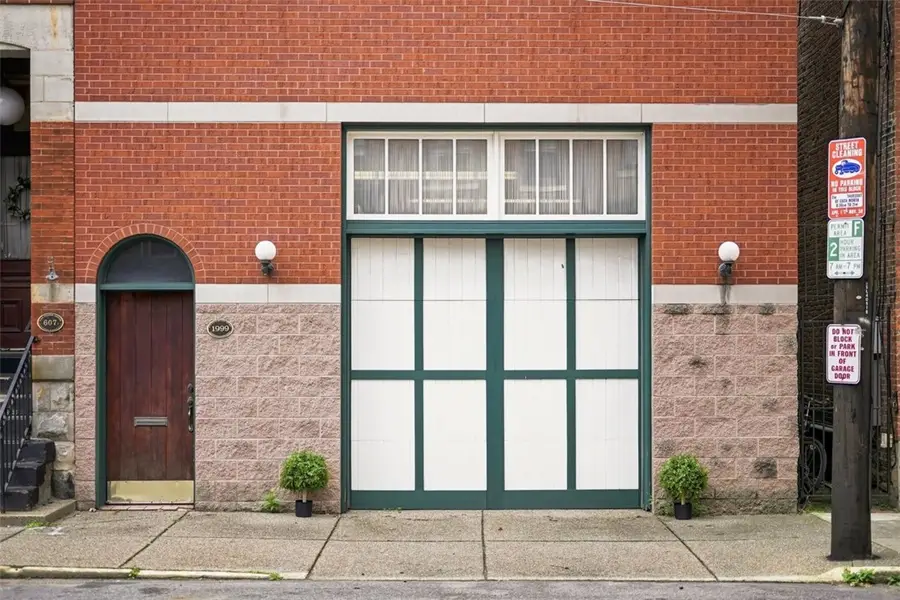 607 Lockhart St, Pittsburgh, PA 15212 - #3