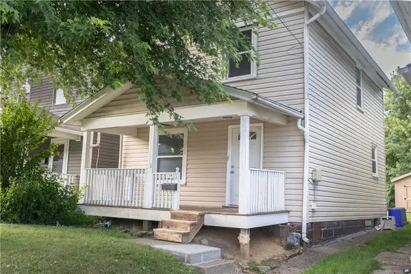 1345 4th Ave, Coraopolis, PA 15108