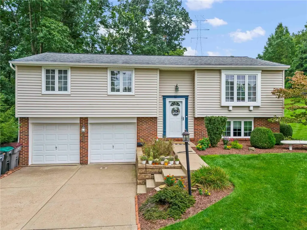 380 Carmell Dr, Pittsburgh, PA 15241 - #1